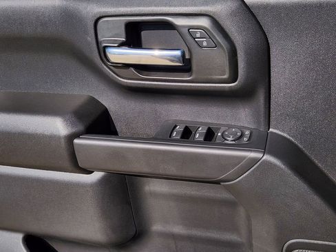 New 2026 Chevrolet Silverado 1500 Custom Trail Boss w/ LPO, Dark Essentials Package image 17