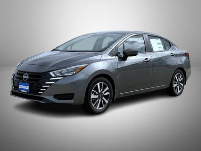 New 2025 Nissan Versa SV w/ Trunk Package