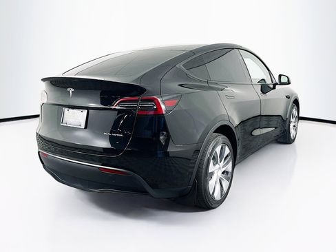 Used 2023 Tesla Model Y Long Range AWD/4WD image 9