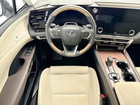 Used 2023 Lexus RX 350 FWD w/ Cold Area Package image 10