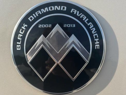 Used 2013 Chevrolet Avalanche LTZ image 17