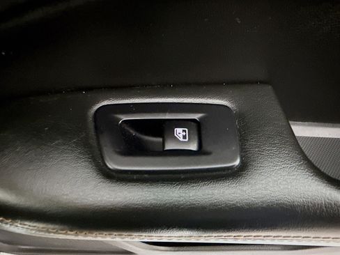 Used 2020 Jeep Compass Sport image 31