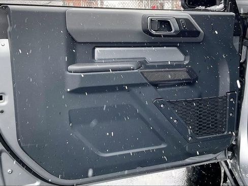 Certified 2024 Ford Bronco Black Diamond image 20