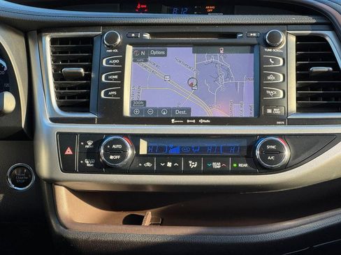 Used 2018 Toyota Highlander XLE w/ Protection Package #3 image 14