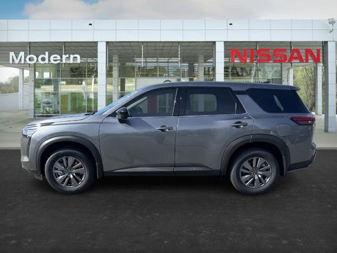 New 2026 Nissan Pathfinder S image 2