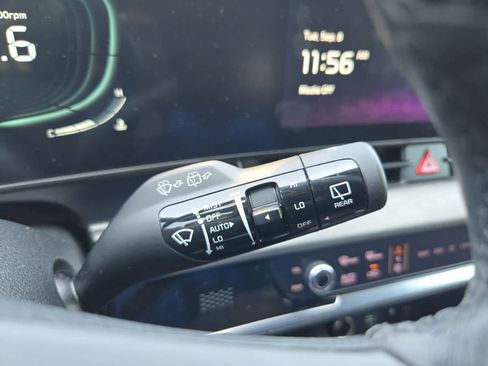 Used 2024 Kia Sportage X-Line w/ X-Line Premium Package AWD/4WD image 25