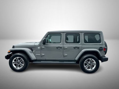 Used 2022 Jeep Wrangler Unlimited Sahara AWD/4WD image 6