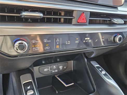 New 2025 Kia Sorento S w/ Panoramic Sunroof Package image 19