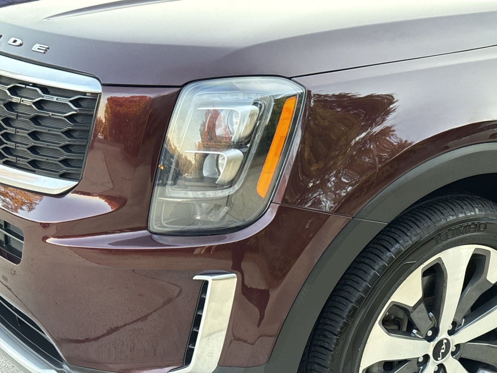 Used 2022 Kia Telluride EX w/ EX Premium Package FWD image 12