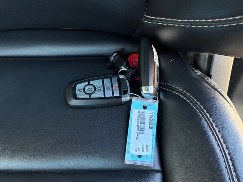 Used 2023 Ford Explorer XLT w/ Equipment Group 202A image 32