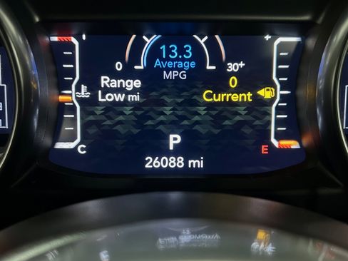 Used 2023 Jeep Gladiator Rubicon w/ LED Lighting Group AWD/4WD image 8