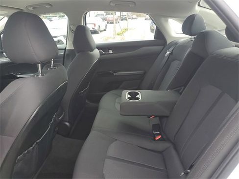 Used 2023 Kia K5 LXS image 13