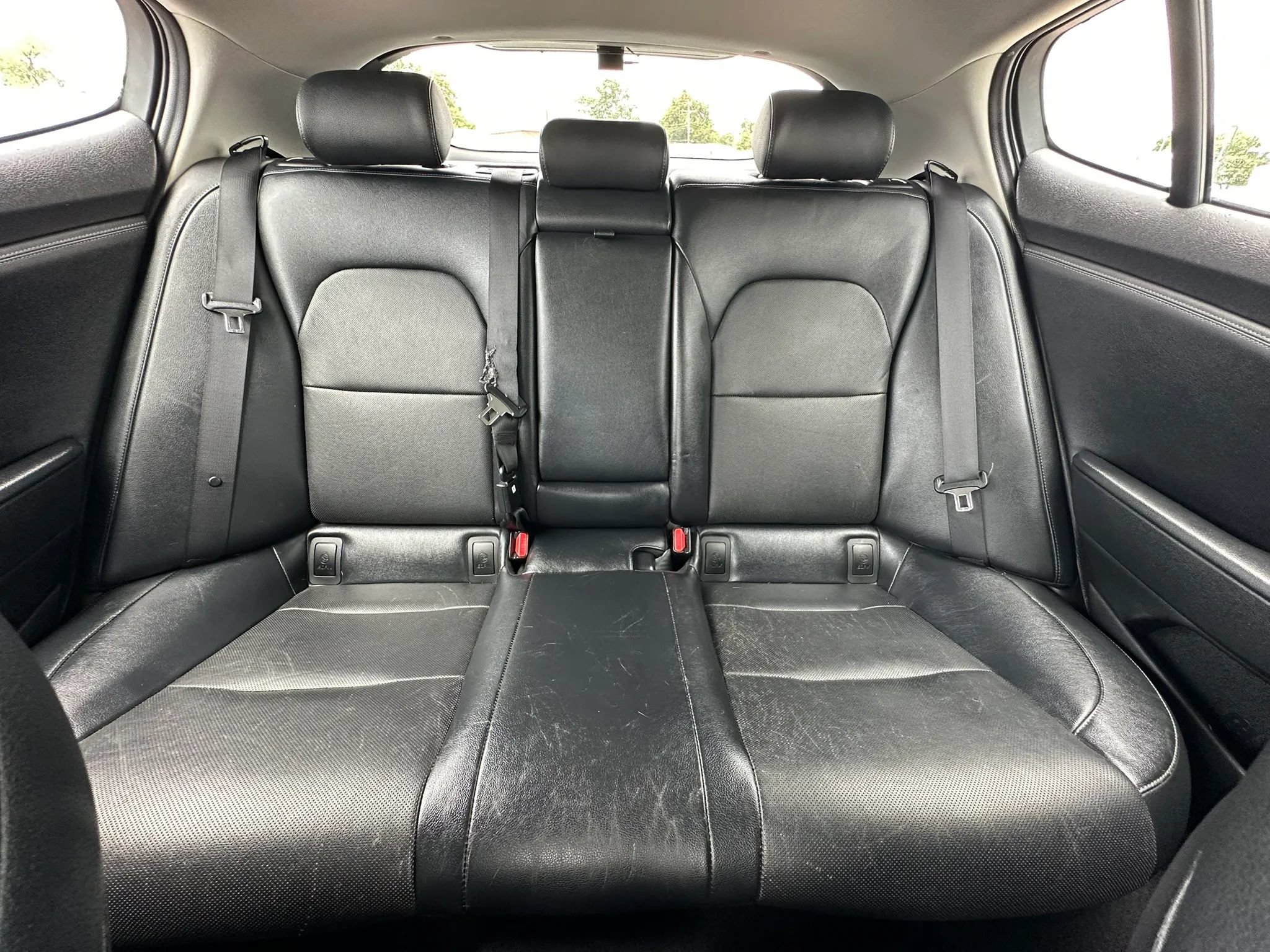 Used 2018 Kia Stinger RWD image 16