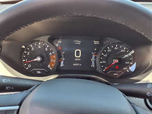 Used 2025 Jeep Compass Limited AWD/4WD image 18