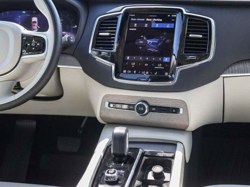 Used 2023 Volvo XC90 T8 Plus w/ Protection Package Premier image 16