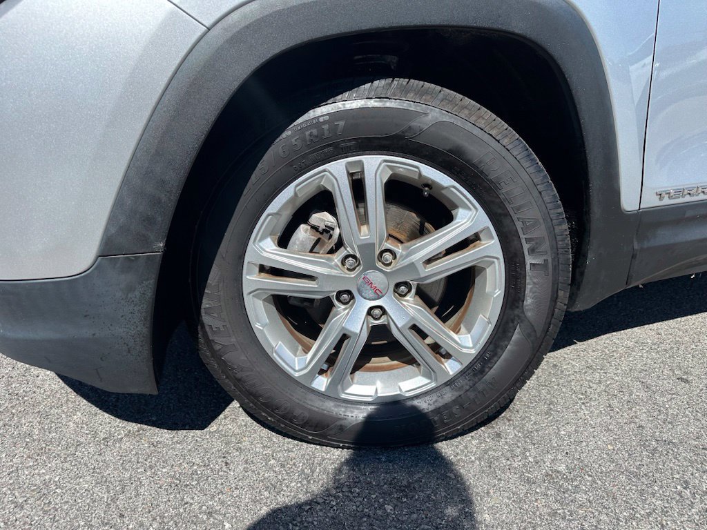 Used 2019 GMC Terrain SLE w/ Driver Convenience Package FWD image 41