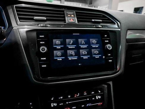 Used 2024 Volkswagen Tiguan SE R-Line image 36