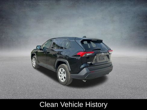 Used 2024 Toyota RAV4 LE AWD/4WD image 3