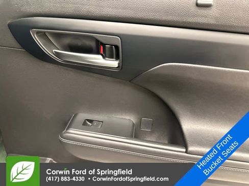 Used 2024 Toyota Highlander XLE image 18