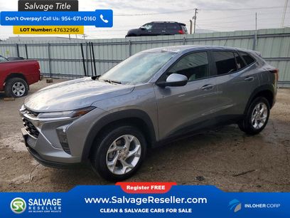 Used 2026 Chevrolet Trax LS w/ LS Convenience Package