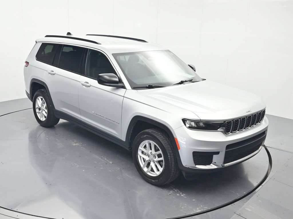 Used 2024 Jeep Grand Cherokee L Laredo RWD image 30