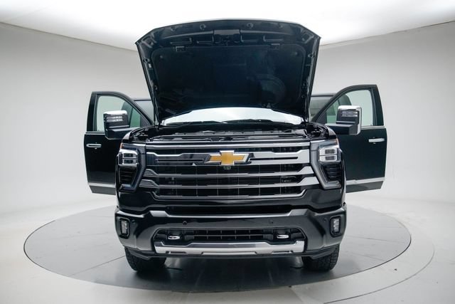 New 2026 Chevrolet Silverado 2500 High Country w/ Technology Package AWD/4WD image 17