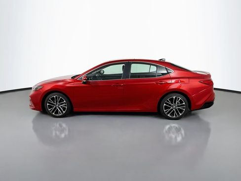 Used 2025 Toyota Camry XLE w/ Premium Package FWD image 8