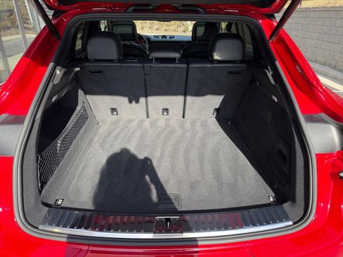 Certified 2025 Porsche Cayenne Coupe image 17