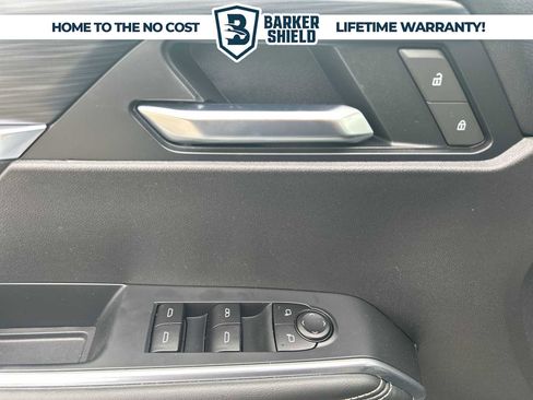 Used 2025 GMC Acadia Elevation FWD image 21