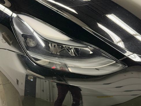 Used 2022 Tesla Model Y Performance image 12