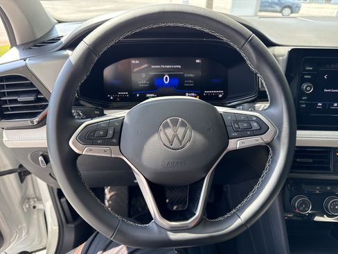 Used 2025 Volkswagen Taos S FWD image 17