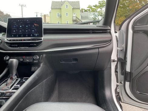 Used 2024 Jeep Compass Trailhawk image 28