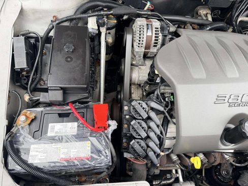 Used 2005 Buick Park Avenue FWD image 12