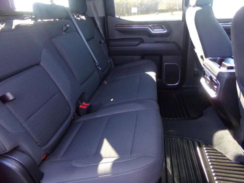 Used 2023 GMC Sierra 1500 Elevation w/ Preferred Package image 31