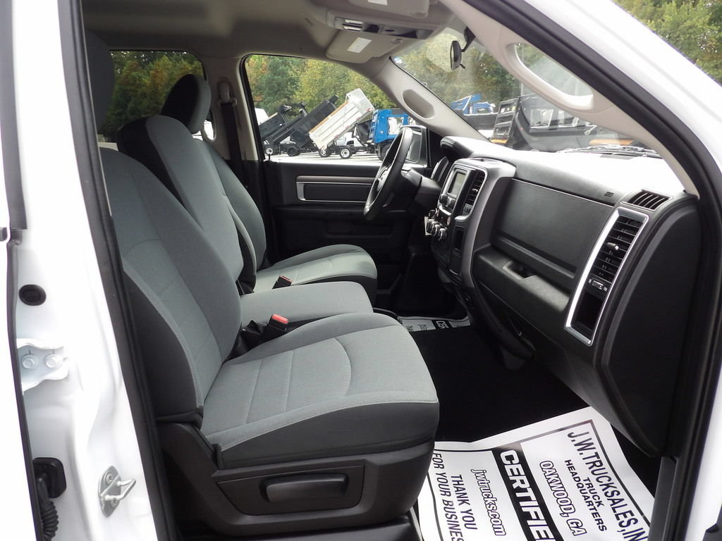 Used 2022 RAM 1500 Classic SLT RWD image 39
