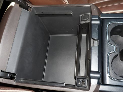 Used 2014 Chevrolet Silverado 1500 High Country w/ High Country Premium Package image 31