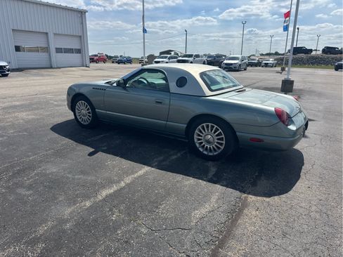 Used 2004 Ford Thunderbird Pacific Coast RWD image 3