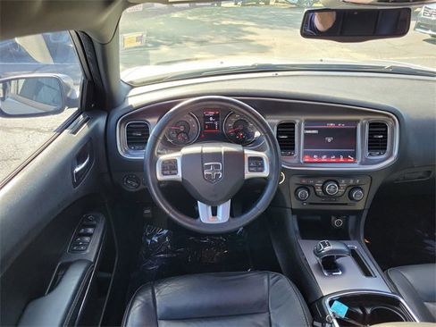 Used 2014 Dodge Charger SXT Plus image 23
