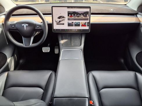 Used 2024 Tesla Model Y Performance AWD/4WD image 10