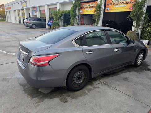 Used 2014 Nissan Altima 2.5 S FWD image 6