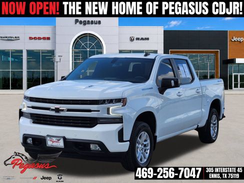Used 2022 Chevrolet Silverado 1500 RST w/ Safety Package AWD/4WD image 2