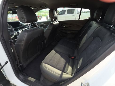 Used 2024 Buick Envista Preferred FWD image 13