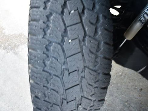 Used 2016 Ford F250 Lariat w/ Lariat Interior Package image 18