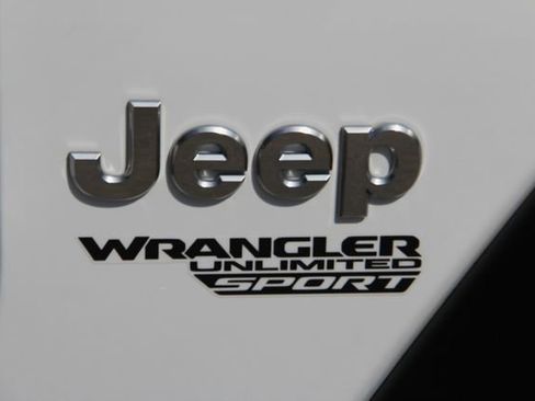 Used 2021 Jeep Wrangler Unlimited Sport S w/ Sun And Sound Package image 10