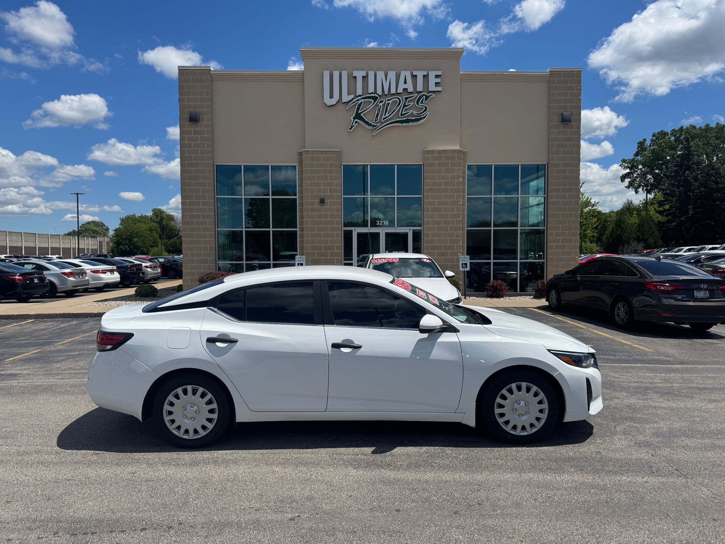 Used 2024 Nissan Sentra S FWD image 1