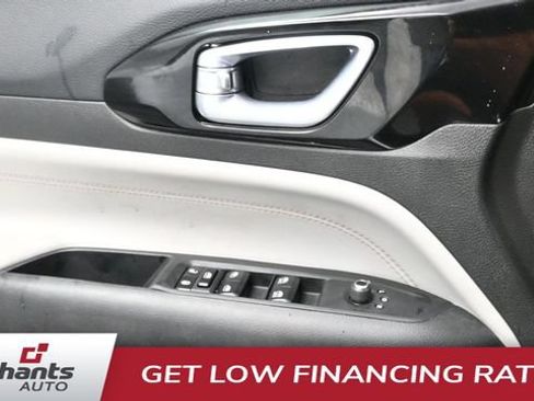 Used 2025 Jeep Compass Limited AWD/4WD image 22