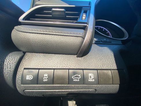 Used 2024 Toyota Camry LE w/ Convenience Package image 12