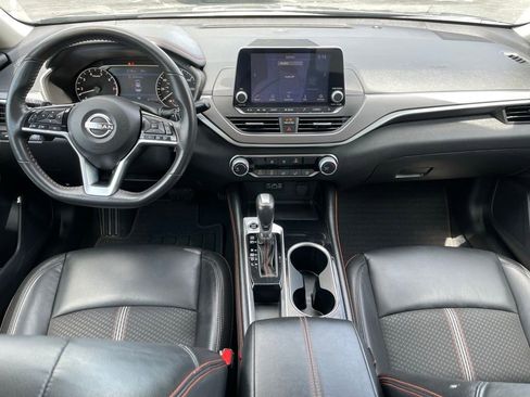 Certified 2025 Nissan Altima 2.5 SR AWD/4WD image 15