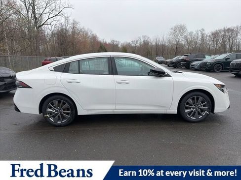 New 2026 Nissan Sentra SL w/ Floor Mat Package FWD image 10
