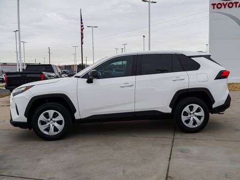 Certified 2024 Toyota RAV4 LE image 5